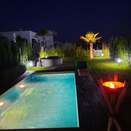 Superbe Villa Avec Piscine Plages Des Nations ラバト エクステリア 写真